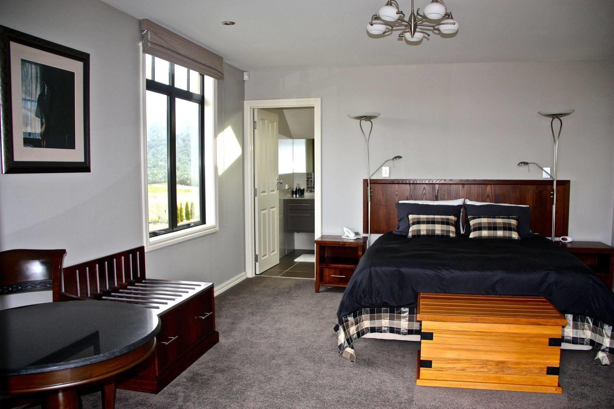 Dock Bay Lodge Te Anau Eksteriør billede