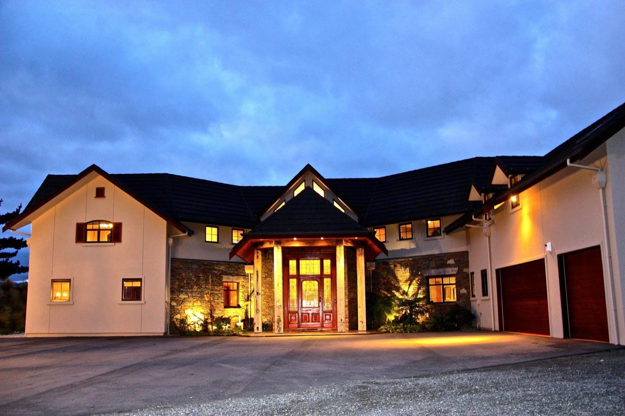 Dock Bay Lodge Te Anau Eksteriør billede